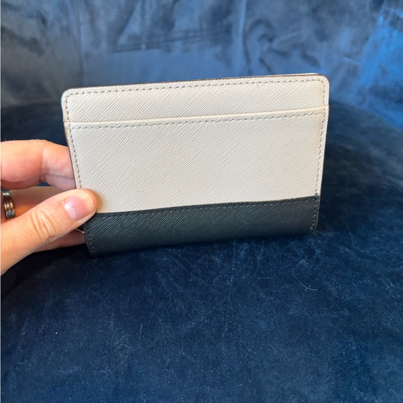 Kate Spade Wallet - Picture 4 of 4